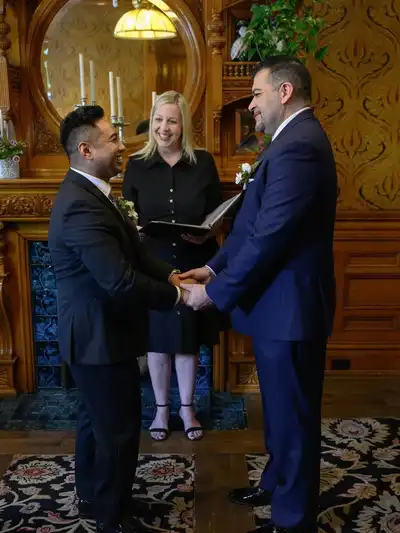 Kelly Maher β London Wedding Officiant